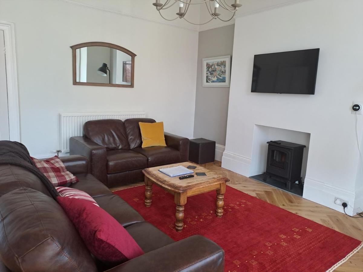 Spinnaker - Self Catering Apartment, Tenby Exterior photo
